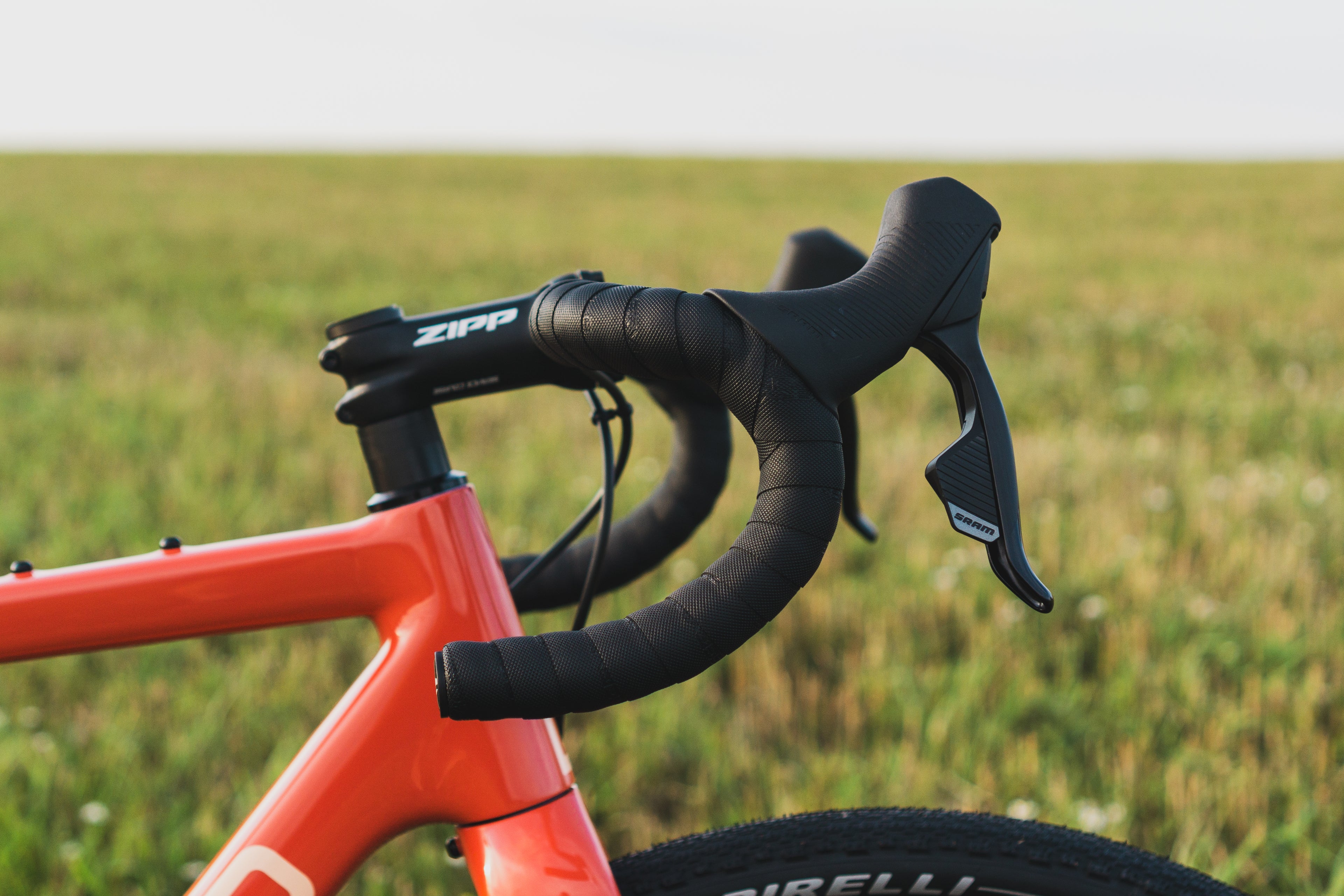 GRIND GR1ST CUSTOM BUILD RIVAL AXS MULLET DANDY HORSE CARBON WHEELS ZIPP 6