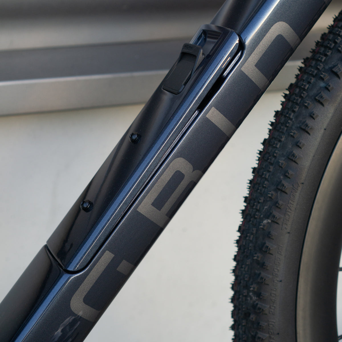 GRIND TRACE Demo Bike